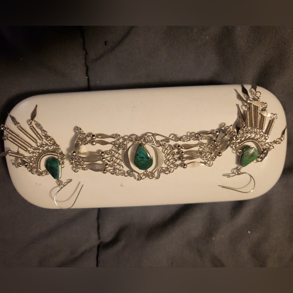 Turquoise  earings and bracelet